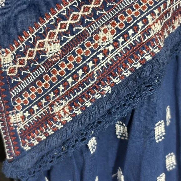 Knox Rose Embroidered Bohemian Kimono - Picture 7 of 8